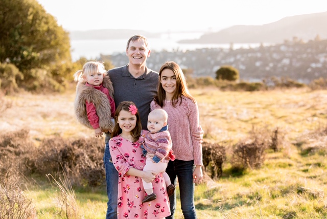 McComish-Family Michael with his four daughters.